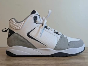 Fubu Men's Hustle Athletic Leisure White  Sneakers Size 8 New  - Picture 1 of 13