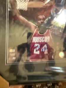 Foto firmada de Mose Malone con marco - Imagen 1 de 6