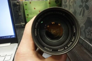 Canon EF 28-135 mm F/3.5-5.6 IS USM Objektiv top Zustand - Bild 1 von 2