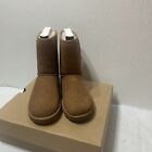 Ugg W Classic Short Ii Cold Weather / Snow Boots - Size  7