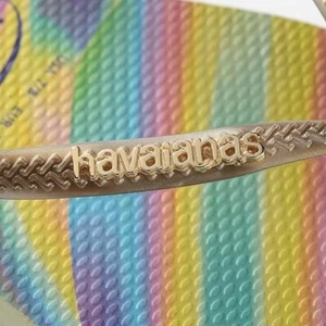 ***NEW*** Havaianas- Slim Iridescent Flip-flop Sandals- Women's US Size - 6 - Picture 1 of 4