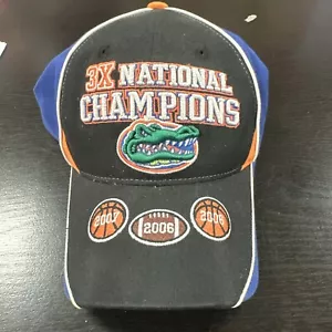 Gorra de pelota UF Florida Gators 2006-07 3X Gator National Champions con prendedor 2009 - Imagen 1 de 13