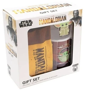 Star Wars The Mandalorian Baby Yoda Boxed Gift Set w/ Crew Socks, Mug, Key Chain - Picture 1 of 3