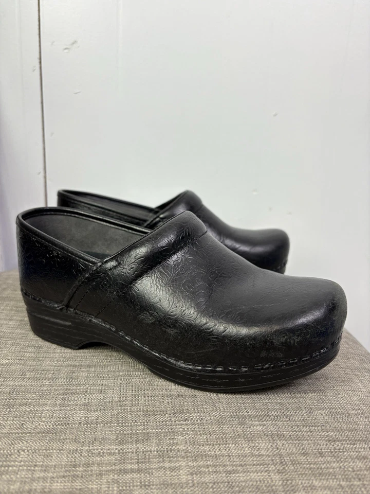 Dansko XP Clogs Womens Size 38 7.5 Floral Leaf Hibiscus Embossed Occupation Work - Image 1 of 4