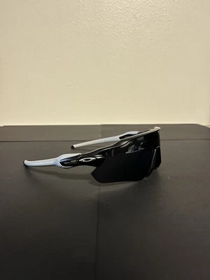 🔥Oakley Radar EV Path Sunglasses Black Lens Gray Frame 🔥 - Image 1 of 4