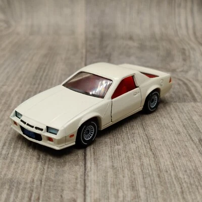 AUTO SIKU CAMARO Z 28 1051 BIANCO CREMA 1:55 - Immagine 1 di 4