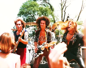 1978 Van Halen Eddie & David on Stage Color Pic 8 x 10 Photo Picture - Bild 1 von 1