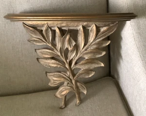 Vintage SYROCO WOOD Gold Hanging Wall SCONCE 10" x 4" Shelf Carved Leaves USA - Picture 1 of 6