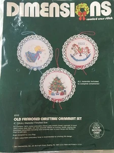 Dimensions Counted Cross Stitch Kit Old Fashioned Christmas Ornaments Set 8310 - Bild 1 von 3
