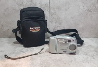 Kodak DX3600 Zoom Digital Camera 2.2 Megapixel & case (NOT WORKING) - Image 1 of 4