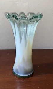 Murano Hand Blown White and Clear Glass Flower Petals Vase Vintage - Picture 1 of 9
