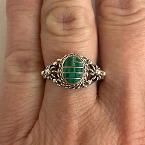 Vintage Sterlingsilber 925 ovaler Malachit-Inlay etruskischer Stil Akzent Ring Größe 6,25 - Bild 1 von 24
