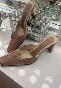 Muli con tacco di seta Gucci con logo... Nuovi con riparazione punta infernale. Autentici - Foto 1 di 9