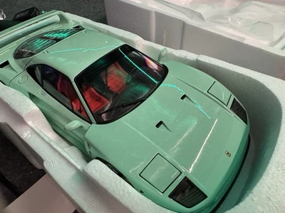1:18 Kyosho Ferrari F40 Verde - Raro Diecast - Modelo 08416GR - Como nuevo en caja Foto 1 de 4
