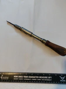 Vintage Yankee Ratchet Screwdriver (CosTool092) - Picture 1 of 7