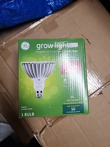 GE Grow Light LED Advanced Red Light Spectrum For Indoor Plants - Picture 1 of 9
