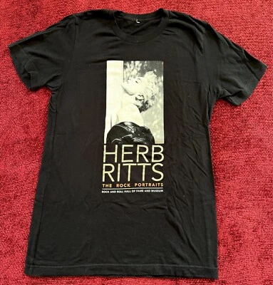 MADONNA HERB RITTS ROCK ROLL HALL OF FAME LIMITED EDITION PORTRAITS SHIRT MEDIUM - Image 1 of 4