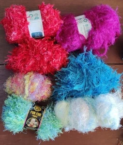 Fun Fur Eyelash Yarn NoBo Lion Brand No Boundaries Lot 7 397g Red Blue Multi - Picture 1 of 13