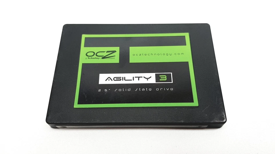 Ocz Technology 2.5" 90GB SATA III Solid State Drive AGT3-25SAT3-90G - Image 1 of 3