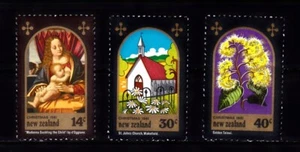 NEW ZEALAND #736-738 MNH MADONNA & CHILD, ST JOHN'S CHURCH & GOLDEN TAINUI - Foto 1 di 1