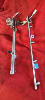 Ford Explorer 302 V8 1996-98 5,0 GT40 riel de combustible con regulador de presión tipo retorno Foto 1 de 4