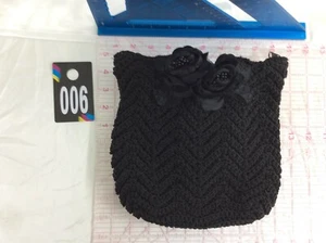 Black Small Crochet Works Top Zippered Purse Floral Accents Handbag Satchel Bag - Bild 1 von 6