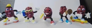 5 figuras de juguete de PVC California Raisins surfista trompeta patinador boom box skater - Imagen 1 de 3