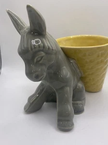 Vintage USA Keramik grauer Esel mit gelbem Korb Übertopf kitschig Mid Century - Bild 1 von 11