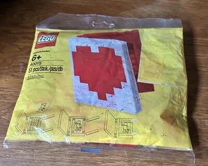 Brandneu in Verpackung Lego exklusives Set Herz Buch Polybeutel 40015 (eingetütet & versiegelt) - Bild 1 von 4
