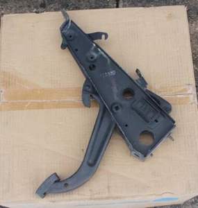 MERCEDES-BENZ MB W123 SEDAN WAGON C123 COUPE PARKING BRAKE PEDAL ASSEMBLY OEM - Picture 1 of 11