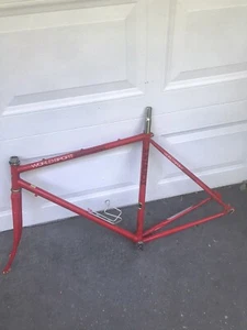 80s RED SCHWINN WORLD SPORT FRAME 54cm Lugged Comoly Steel Road Bike NICE SEE - Picture 1 of 13