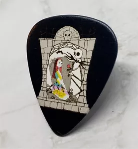 The Nightmare Before Christmas Jack und Sally Gitarren-Plektrum Pin oder Krawattennadel - Bild 1 von 3
