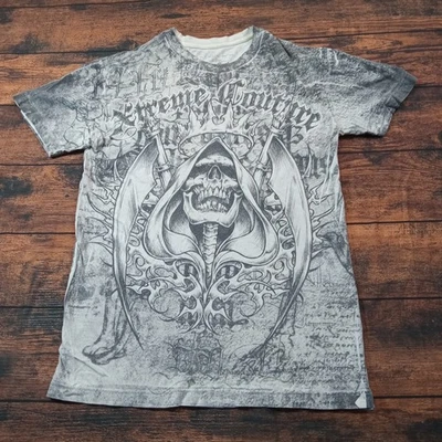 Camiseta para hombre Xtreme Couture manga corta estampado completo cuello redondo grande gris Foto 1 de 4