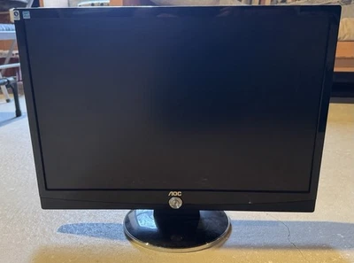 AOC 2217V 22" LCD Widescreen Monitor 1680 x 1050 DVI VGA - Image 1 of 3