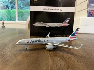 Gemini Jets 1:200 American Airlines Boeing 757-200 N203UW G2AAL767 - Picture 1 of 3
