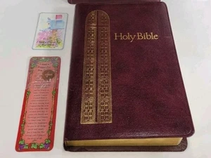 HOLY BIBLE - LARGE PRINT - RED LETTER EDITION  - KJV - NEAR PERFECT CONDITION - Bild 1 von 7