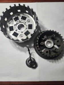 KTM CLUTCH BASKET AND HUB 1190/1290 GREAT CONDITION. 6133201044, 61332002100 - Picture 1 of 7