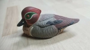 Pato verde azulado con alas verdes AVON serie coleccionista patos 1984 decoración vintage - Imagen 1 de 3