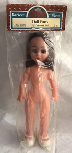 Muñeca niña desnuda Darice 9,5" #1207-3 cabello castaño ojos azules artesanía NUEVA - Imagen 1 de 3