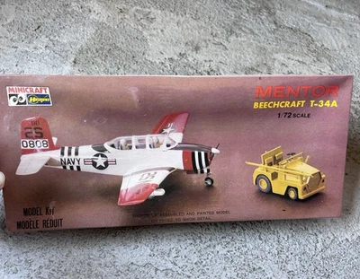 Minicraft Hasegawa Mentor Beechcraft T-34A 1/72 Scale Kit - Image 1 of 3