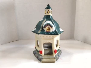 2003 Kopfsteinpflaster Ecken Weihnachtsdorf Pavillon Kaminsims Display ohne Beleuchtung - Bild 1 von 15