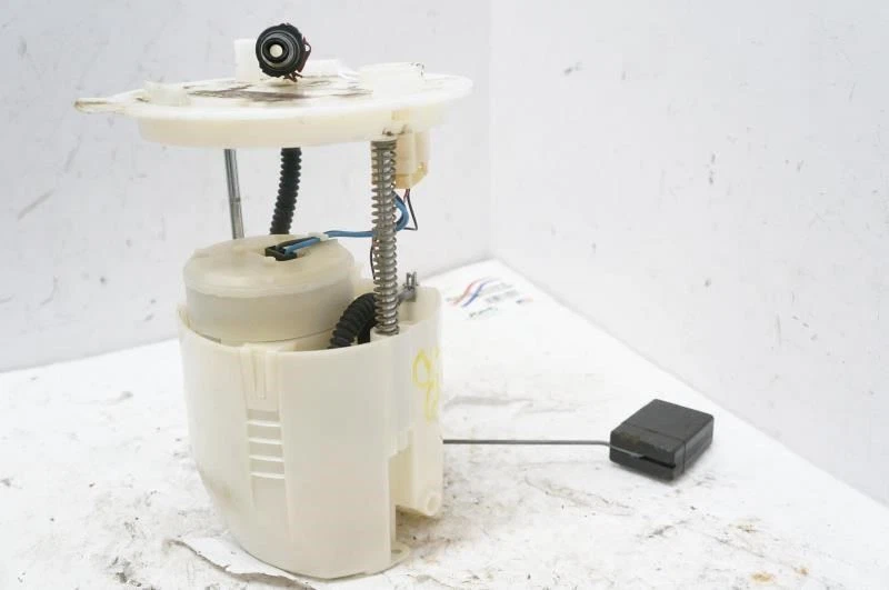 Conjunto de bomba de combustible Lincoln MKZ 2007-2009 3,5 L 8E539H307GA OEM Foto 1 de 4