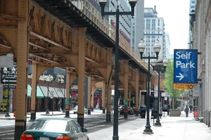 Chicago Wabash Ave. Self Park fotografia originale firmata Giclée di Arnold - Foto 1 di 1