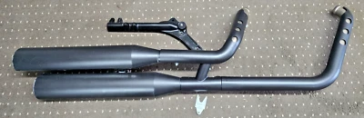 Harley Davidson Escape Softail Street Bob Stock con Soporte 19-24 OEM Foto 1 de 4