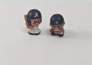 TEENYMATES MLB FIGURE 1" INCH Atlanta Braves 2pc Batter Catcher - Picture 1 of 1