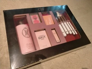 CB Luxury Beauty Box, Limited Edition Valentine π₯π GUCCI & BURBERRY - Picture 1 of 4