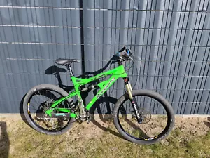Fully Da Bomb Castle Bravo Manitou Minute XTR XT SLX Mavic Downhill Mountainbike - Bild 1 von 24
