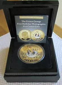 BRADFORD EXCHANGE, 2014 THE NEW ROYAL PRINCE GOLD FIVE CROWN PHOTOGENIC COIN. - Picture 1 of 5