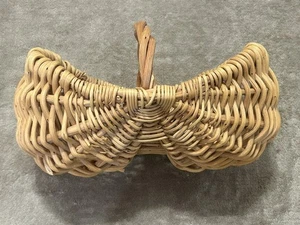 Bubble Buttocks Basket Egg Veggie Herb Gathering Carry Handle Farm Wicker Rattan - Picture 1 of 6