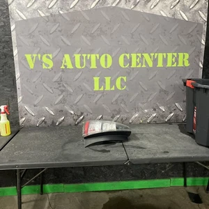 2005 Toyota Prius Tail Light Left Driver Lh Side Oem S7104 DW - Picture 1 of 5